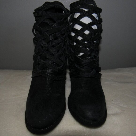 CHUNKY HEEL CRISS CROSS OPEN WEAVE BLACK SEXY BOOT-ZIP BACK-6 1/2-FREE PEOPLE-37 - Picture 4 of 11